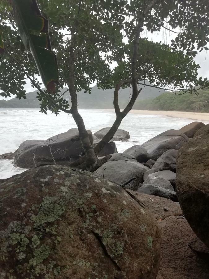 Villa Felix Suites E Chales Ubatuba Exterior foto